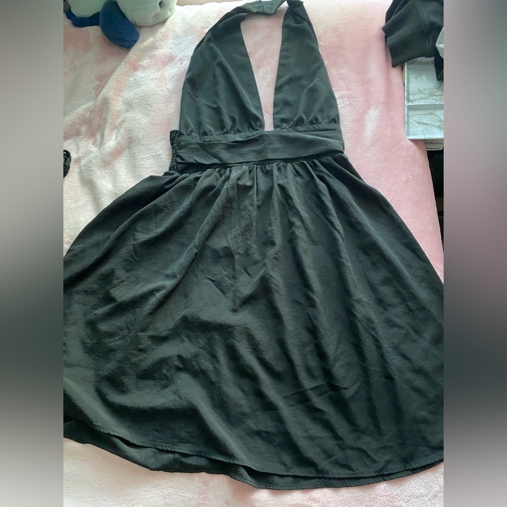 SHEIN Black Backless Halter Dress